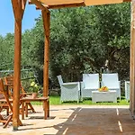 Ferienhaus Fuer 12 Personen In Chania- Kreta - West-kreta By Interhome *