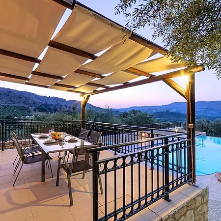 Fuer 12 Personen In Chania- Kreta - West-kreta By Interhome Ferienhaus Chania (Crete)