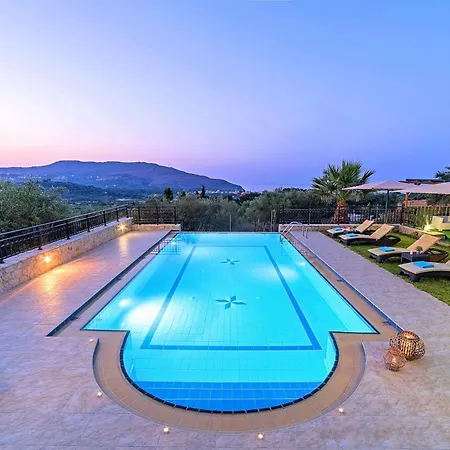 Fuer 12 Personen In Chania- Kreta - West-kreta By Interhome Ferienhaus Chania (Crete)