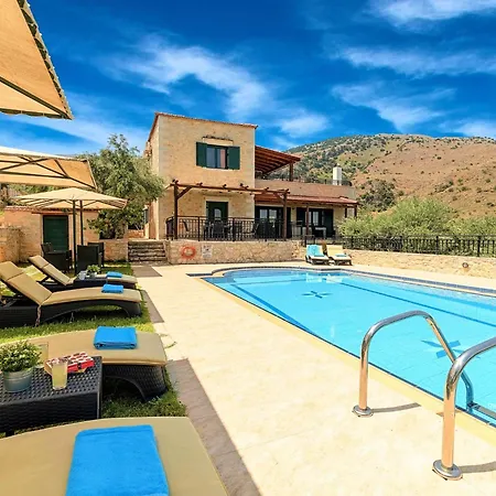 Fuer 12 Personen In Chania- Kreta - West-kreta By Interhome Ferienhaus Chania (Crete)