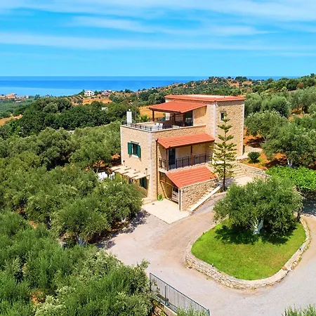 Fuer 12 Personen In Chania- Kreta - West-kreta By Interhome *