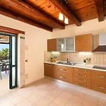 Сasa de vacaciones Fuer 12 Personen In Chania- Kreta - West-kreta By Interhome *