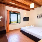 Сasa de vacaciones Fuer 12 Personen In Chania- Kreta - West-kreta By Interhome *