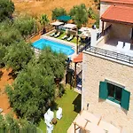 Fuer 12 Personen In Chania- Kreta - West-kreta By Interhome Semesterbostad *