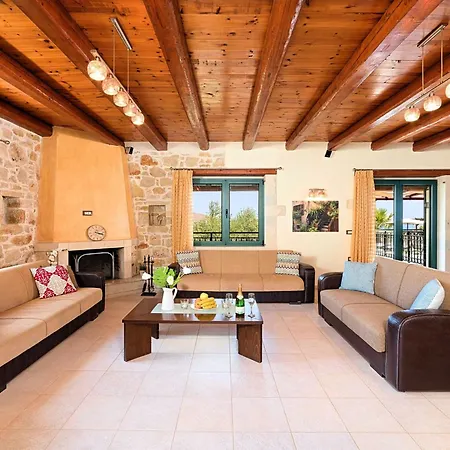 Fuer 12 Personen In Chania- Kreta - West-kreta By Interhome *