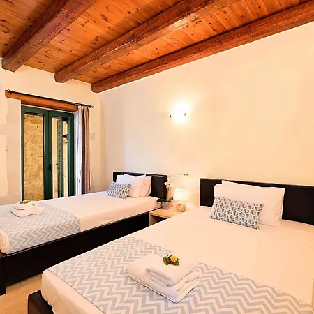 Fuer 12 Personen In Chania- Kreta - West-kreta By Interhome * ハニア