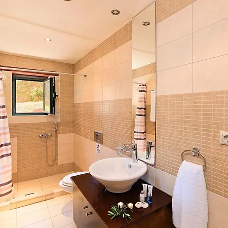 Fuer 12 Personen In Chania- Kreta - West-kreta By Interhome Holiday home *